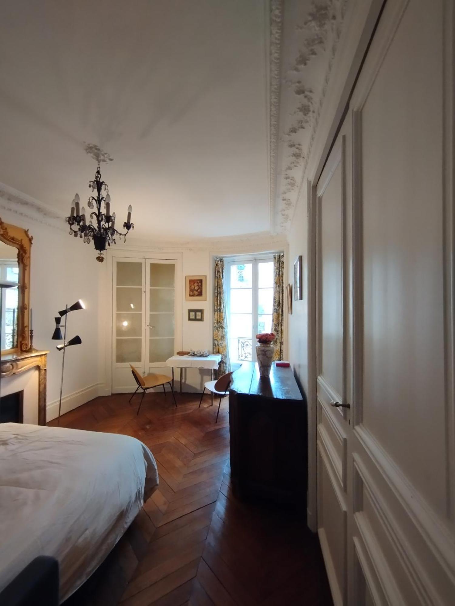 Chambre Spacieuse - Trocadero Parijs Buitenkant foto